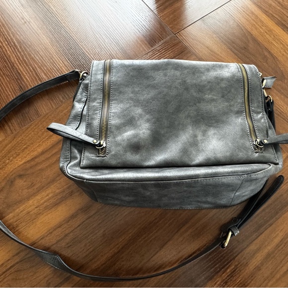 Jen & Co Handbags - Jen & Co Foster Vegan Distressed Crossbody Bag Charcoal